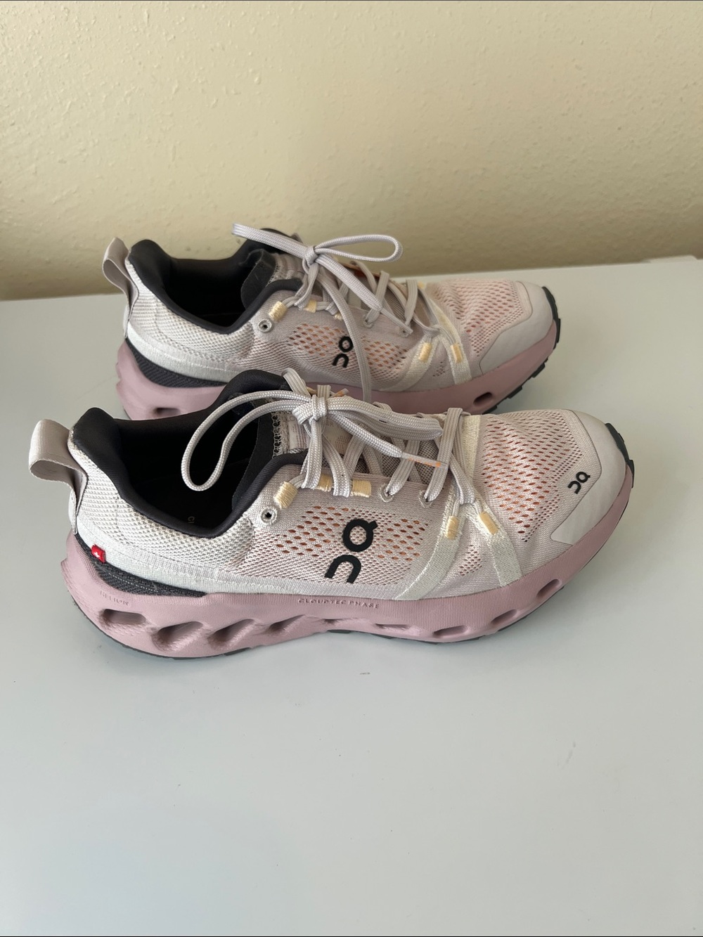 On Running Kids Sneakers in Pink and White